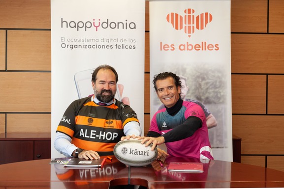 El primer club de rugby español que digitaliza su comunicación interna con Happydonia